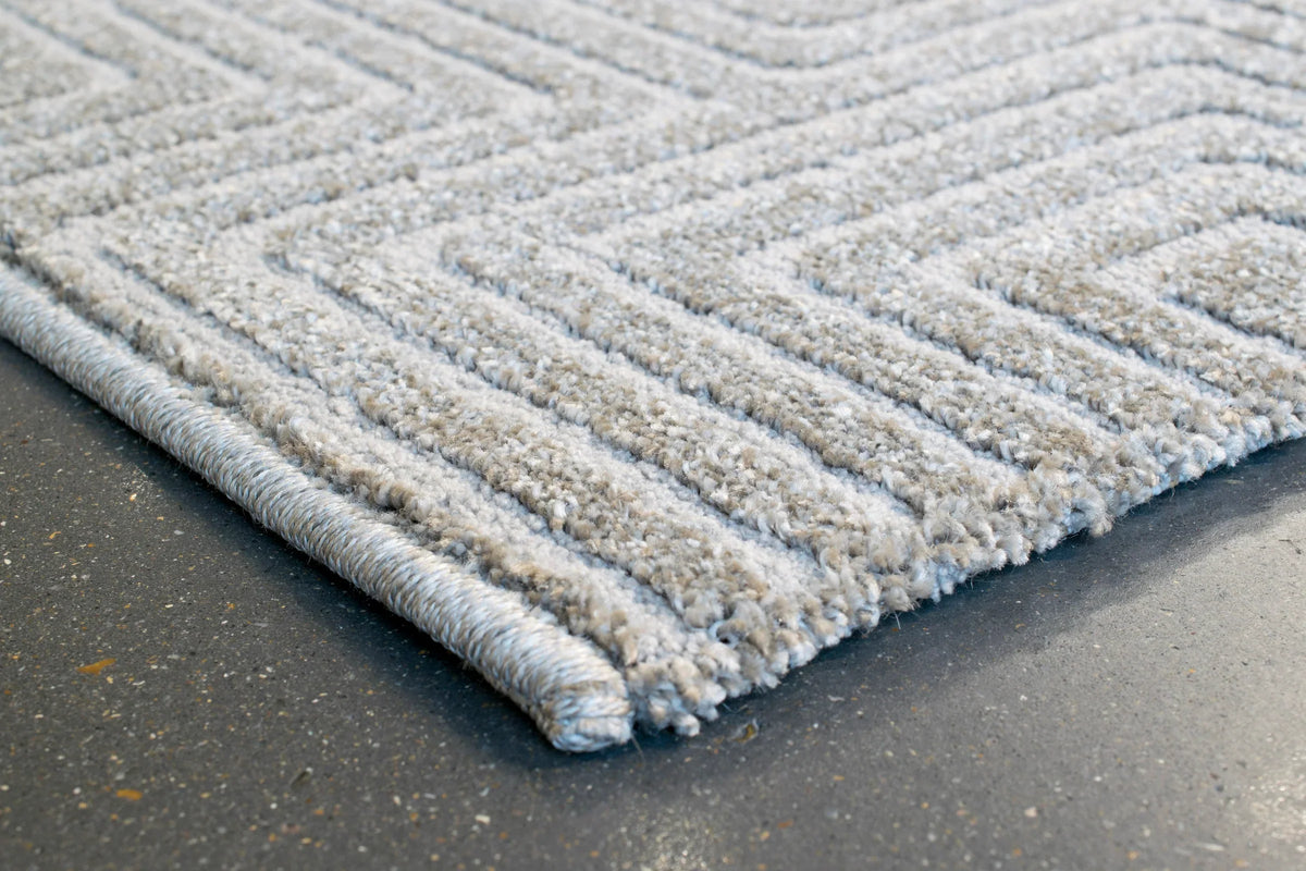 Modern Luxurious textured Grey Trentino Rug