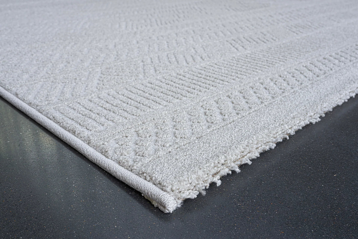 Luxurious Tribal Pattern Textured Trentino Rug