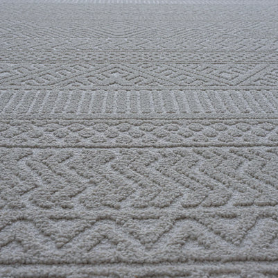Luxurious Tribal Pattern Textured Trentino Rug
