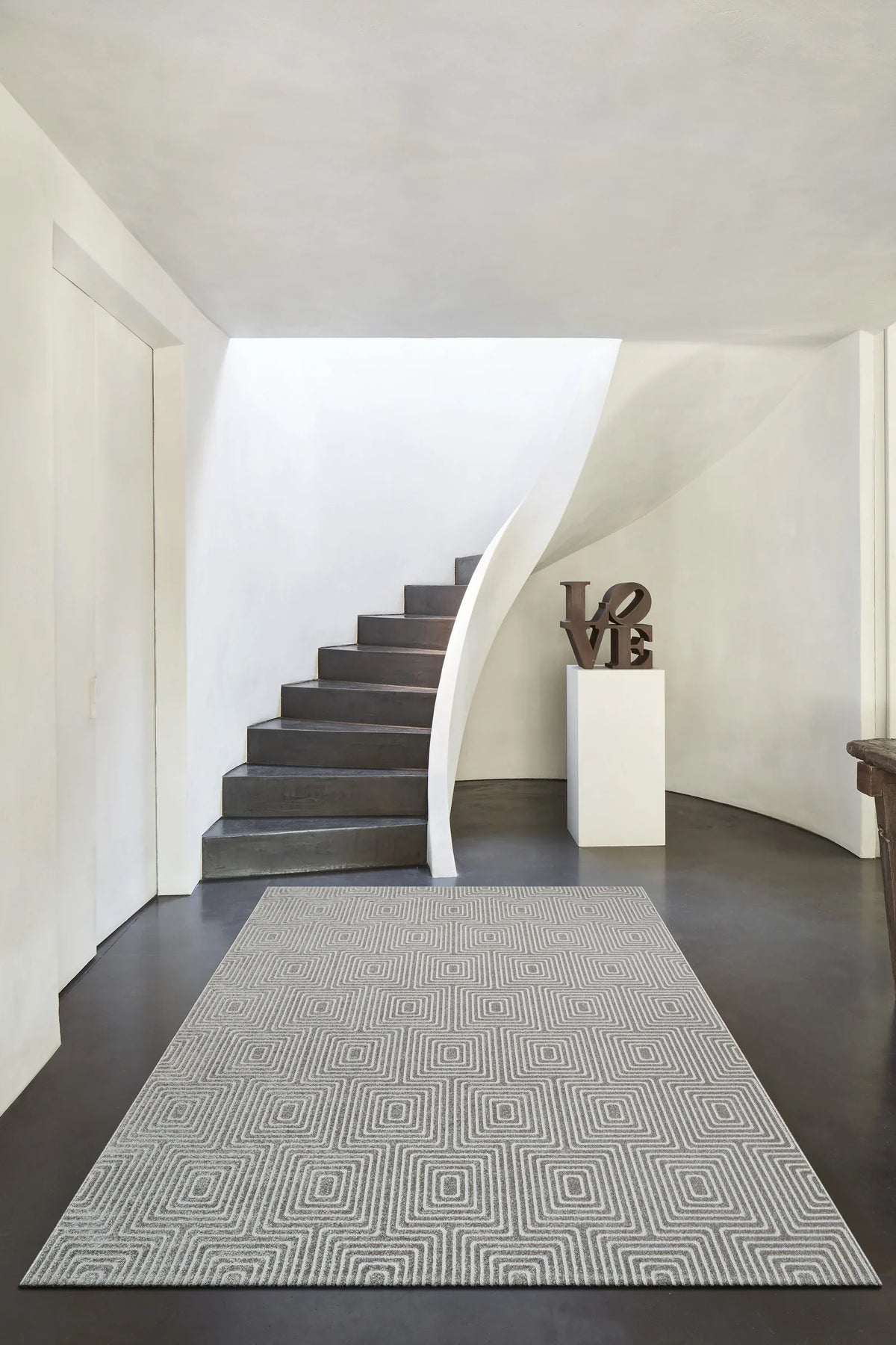 Modern Luxurious textured Grey Trentino Rug