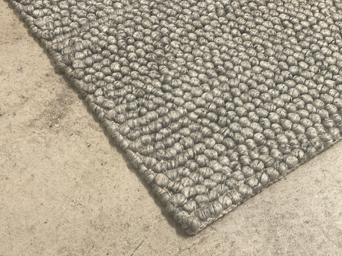 100% Wool Chunky Loop Pile Grey Colour Rug