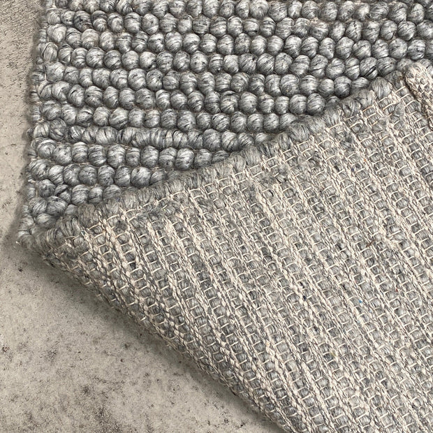 100% Wool Chunky Loop Pile Grey Colour Rug