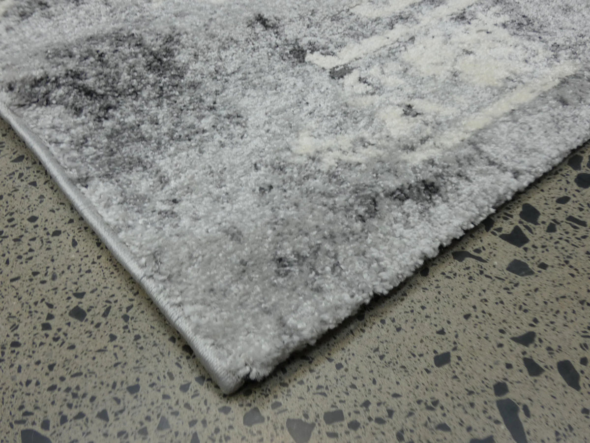 Geometric Modern Design Turkish Aroha Rug in Light Grey & Grey