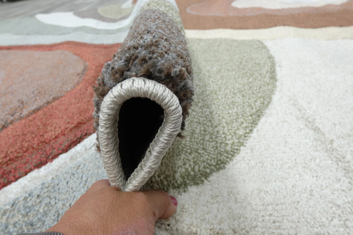 Kimya Collection Retro Wave Rug in Earthy Tones – Bold and Flowing Design