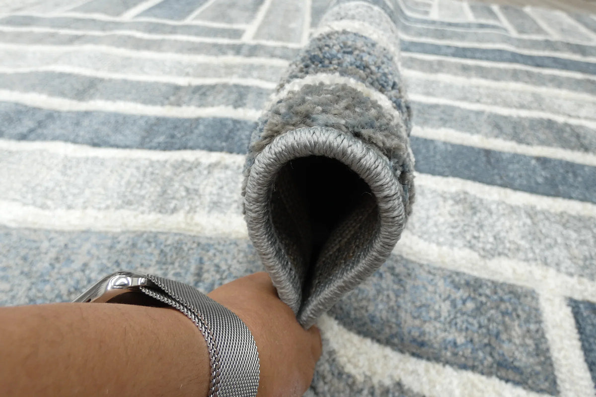 Kimya Collection Modern Geometric Rug in Blue and Gray – Structured Contemporary Design