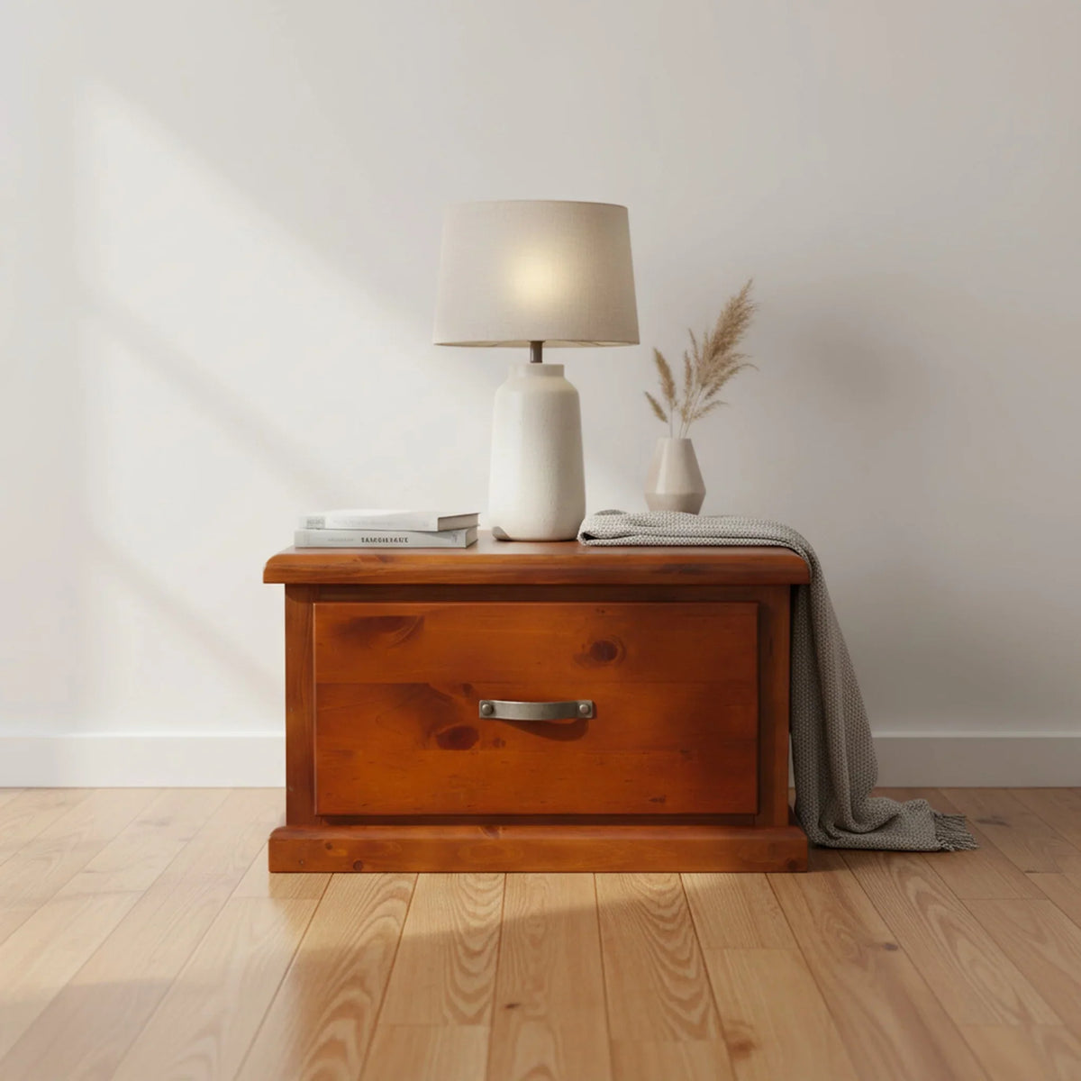 Urbana Lamp Table